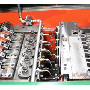 Six Station Bolt Making Machine main slider